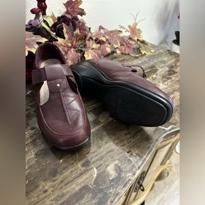 Leather Thom McAn shoes.